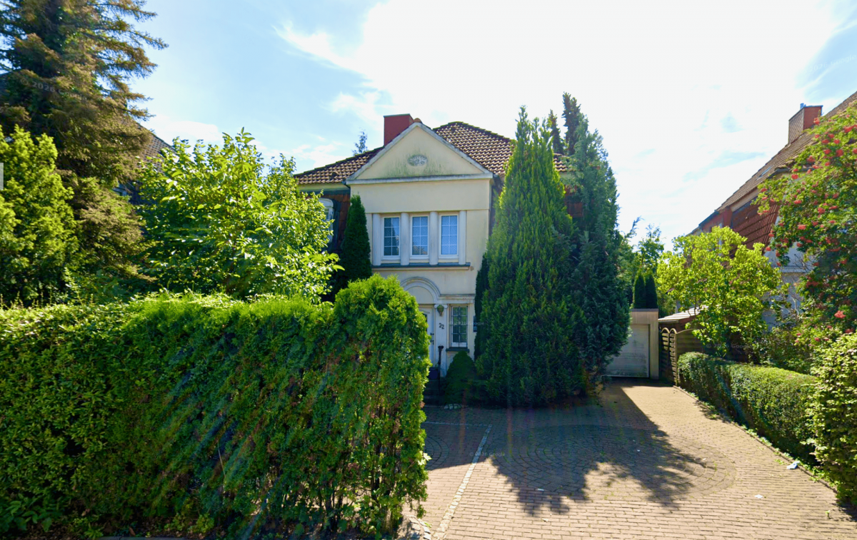 Solide Jugendstilvilla, großer Garten, Garage, Vollkeller. Garagenhof mit Baumöglichkeit.